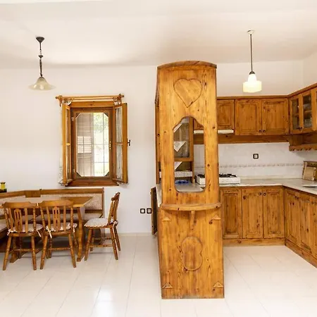 Cozy House With Garden In Bodrum *